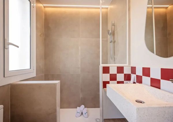 Carrer de Wellington, Barcelona, Catalonia 08018