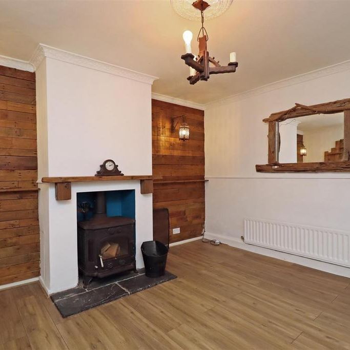 3 bedroom semi-detached house to rent - Photo 1