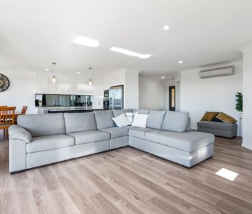 Home For Rent - Photo 3