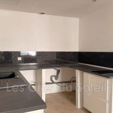 Location appartement 2 pièces 45 m² Toulon - Photo 3
