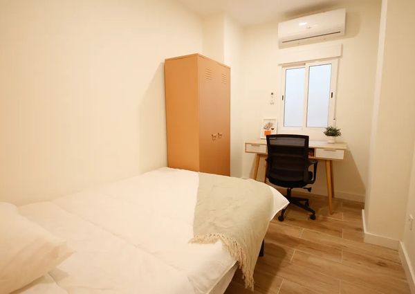 Carrer de Padilla, Barcelona, Catalonia 08013