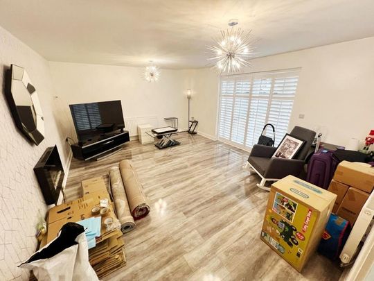 4 bedroom detached bungalow to rent - Photo 1