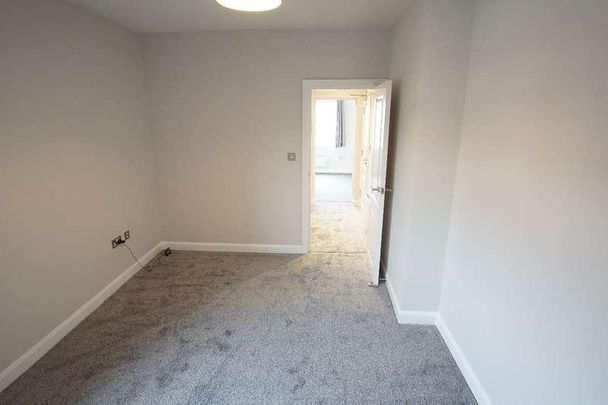 Apartment, Poplar House, Poplar Avenue, Leeds, LS15 - Photo 1