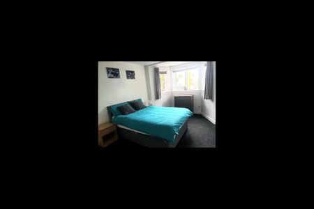 2 Bed Flat, Landressy Place, G40 - Photo 2