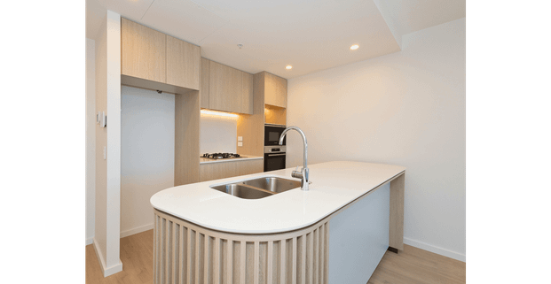 Luxury High-Rise Living on the Nineteenth floor. - Photo 1