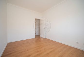 Apartamento T3 em Lisboa