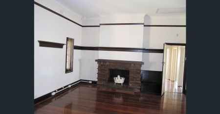 West Perth Perfection! - Photo 3