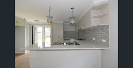 Well Appointed Duplex - Photo 4