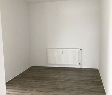Modernisiert und gemütlich: geräumige 2-Zimmerwohnung in Lehrte - Photo 4