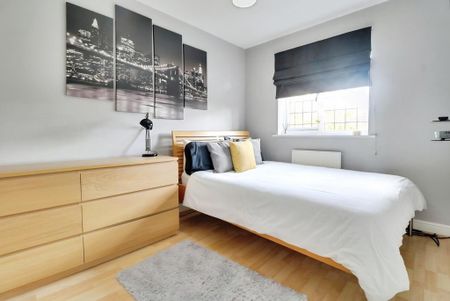 4 bedroom detached house to rent - Photo 4