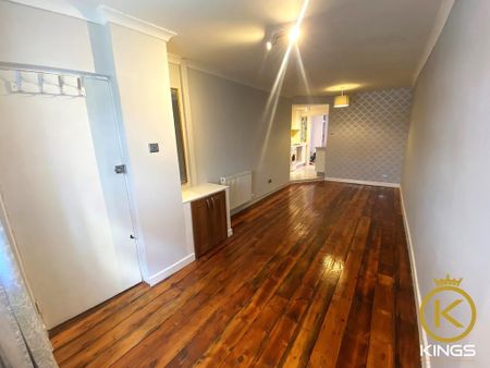 1 bedroom ground floor flat to rent - Photo 3