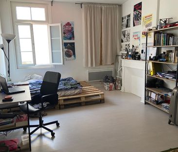 Location Appartement 1 pièce 31m² ANGOULEME 16000 - Photo 2