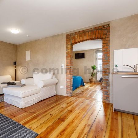 Living History - Photo 2