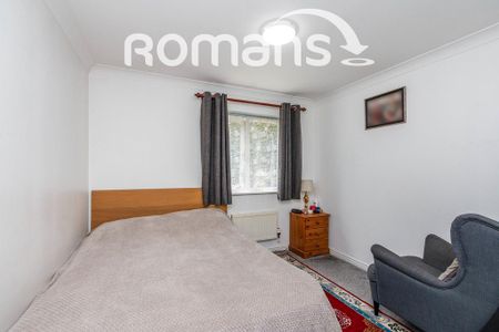 4 bedroom detached house to rent - Photo 2