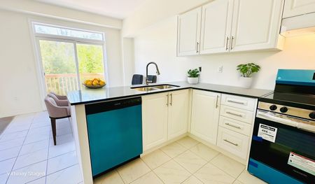 For Lease - 104 Cliff Thompson Court, Georgina, Ontario - Photo 5