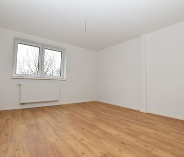 Schöne 2 1/2-Zimmer-Wohnung in Stadtnähe - Photo 2