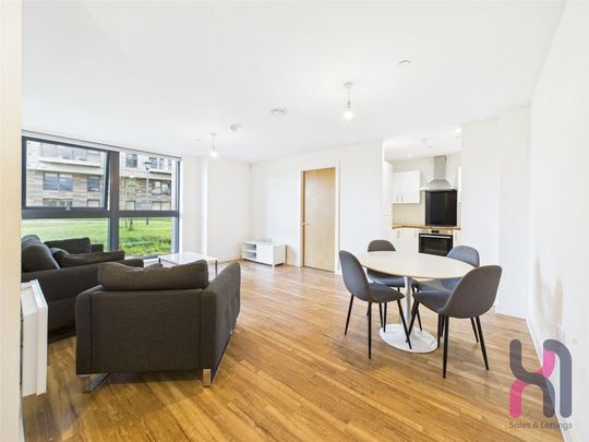 3 bedroom flat to rent - Photo 1