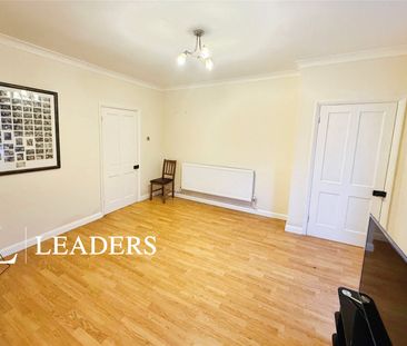 house to rent Abbey Road, Stoke-on-Trent, Staffordshire, ST2 - Photo 2