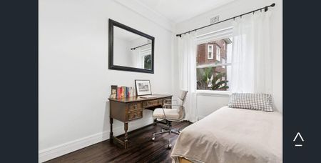 Superb Art Deco Building “Winchester Building - Photo 4