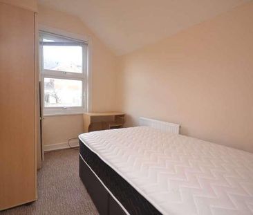 Pitcroft Avenue, Reading, RG6 - Photo 3