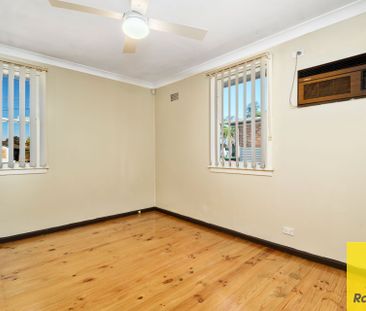 NEAT & TIDY THREE BEDROOM HOME! - Photo 2