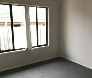 3 Bedroom Duplex - Photo 2