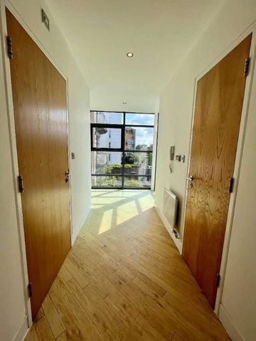 Mayfair Gardens, Bury New Road, Whitefield, M45 - Photo 2