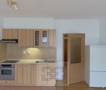 Pronájem bytu 1+kk 31 m² - Photo 2