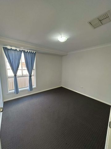 Family Friendly Home Oxley Vale - Photo 4