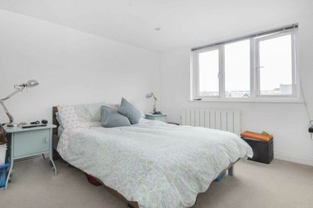 Gunnersbury Lane - Photo 4