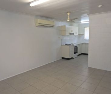 1/90 Evan Street, Mackay - Photo 3