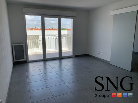 T2 AVEC BALCON ET PARKING - Photo 2