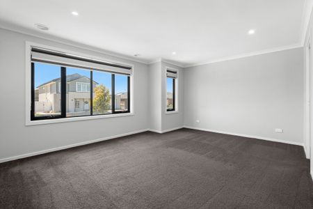 17 Berringarra Road, Officer VIC 3809 - House For Rent | Domain - Photo 4