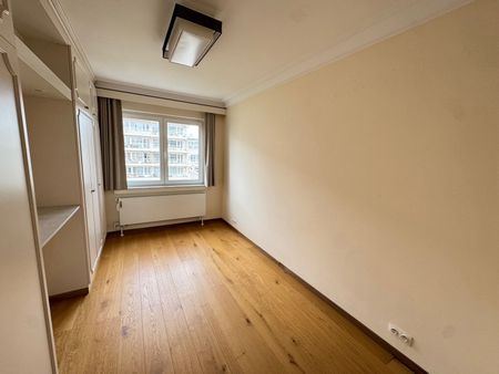 appartement à 1180 Uccle  Loyer: 1 300 € - Photo 3