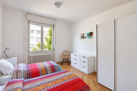 Stilvolle möblierte 4-Zimmerwohnung mit Balkon - Foto 3