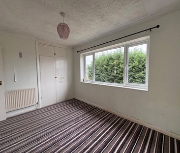 Holly Way, Blackwater, Camberley, Hampshire, GU17 - Photo 5