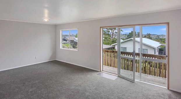 West Harbour - 3 Bedrooms House - Photo 1