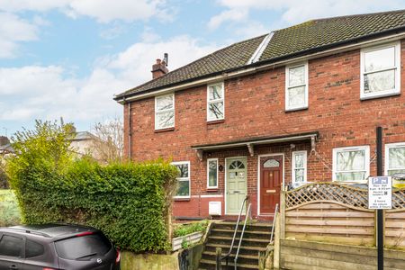 Coxmount Road, Charlton, SE7, London - Photo 2