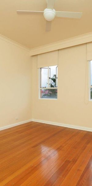 One bedroom in the heart of Geelong - Photo 1