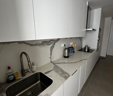 Apartment in Estepona, Costa del Sol - Photo 3