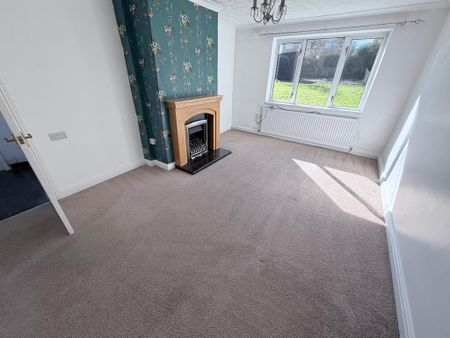 3 bedroom semi-detached house to rent - Photo 2