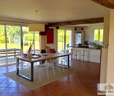 Location Maison 5 pièces 186m² - Photo 2