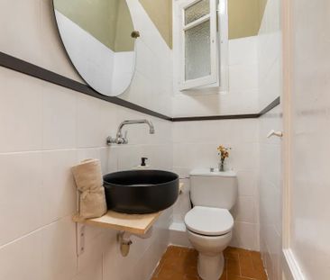 Carrer dAragó, Barcelona, Catalonia 08011 - Photo 5