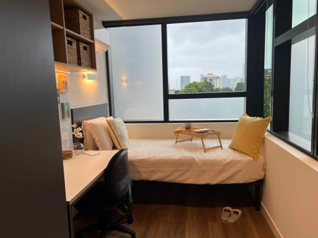 4 Bedroom Apartment - Photo 3