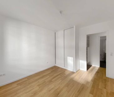 Rental Apartment Rueil-Malmaison Mont-Valérien - Photo 2