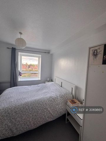 1 bedroom flat to rent - Photo 5