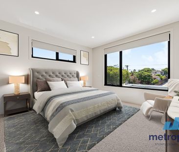 STUNNING DESIGNER HOME WITH RARELY SEEN LUXURIES - Photo 5