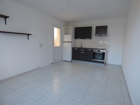 Location Appartement 2 pièces 30m² MARSEILLE 12ème - Photo 5