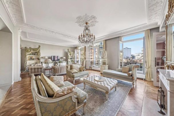 Paris XVIe - Trocadéro - Rue de la Pompe - Photo 1