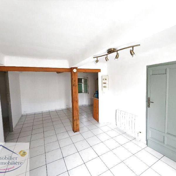 Location Appartement 2 pièces 37m² LA CRAU 83260 - Photo 1